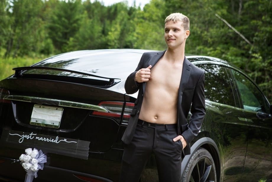 Benjamin Blue dirige des hommes américains lubriques dans une action sexuelle de groupe hardcore au beau milieu de la nature sauvage - 16