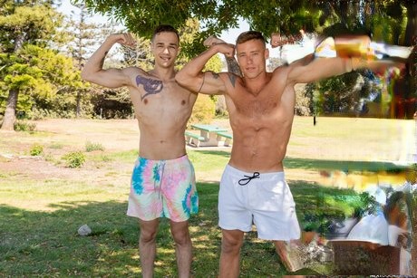 Justin Matthews e Jayden Marcos martellano con passione travolgente, spingendosi con furiose e profonde penetrata anali grezze ed estasianti - 2
