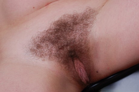 Annie reveals her hairy wet snatch completely nude up close for you - 15