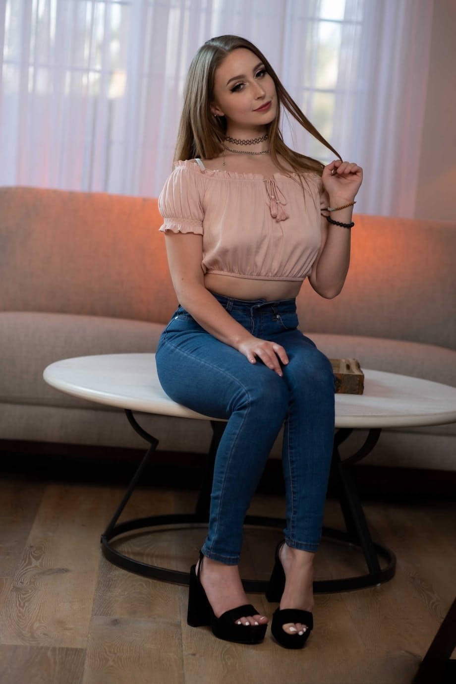 Laney Grey moans wildly as her stepbrother eats and ravishes her wet pussy - 3