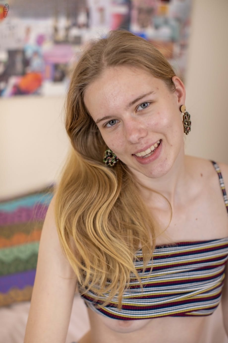 Pilar reveals luscious hairy snatch in naughty striptease show - 3