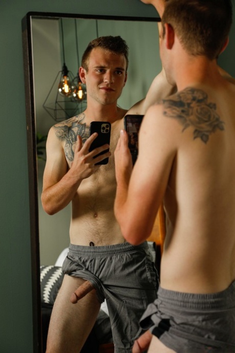 Little gay twink Scott Finn getting analized by brunette Dante Colle