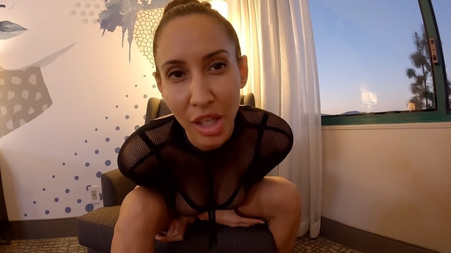 Cobra Isis Love dazzling big tits and ass gives seductive POV footjob with delicious mouthful finale - 8