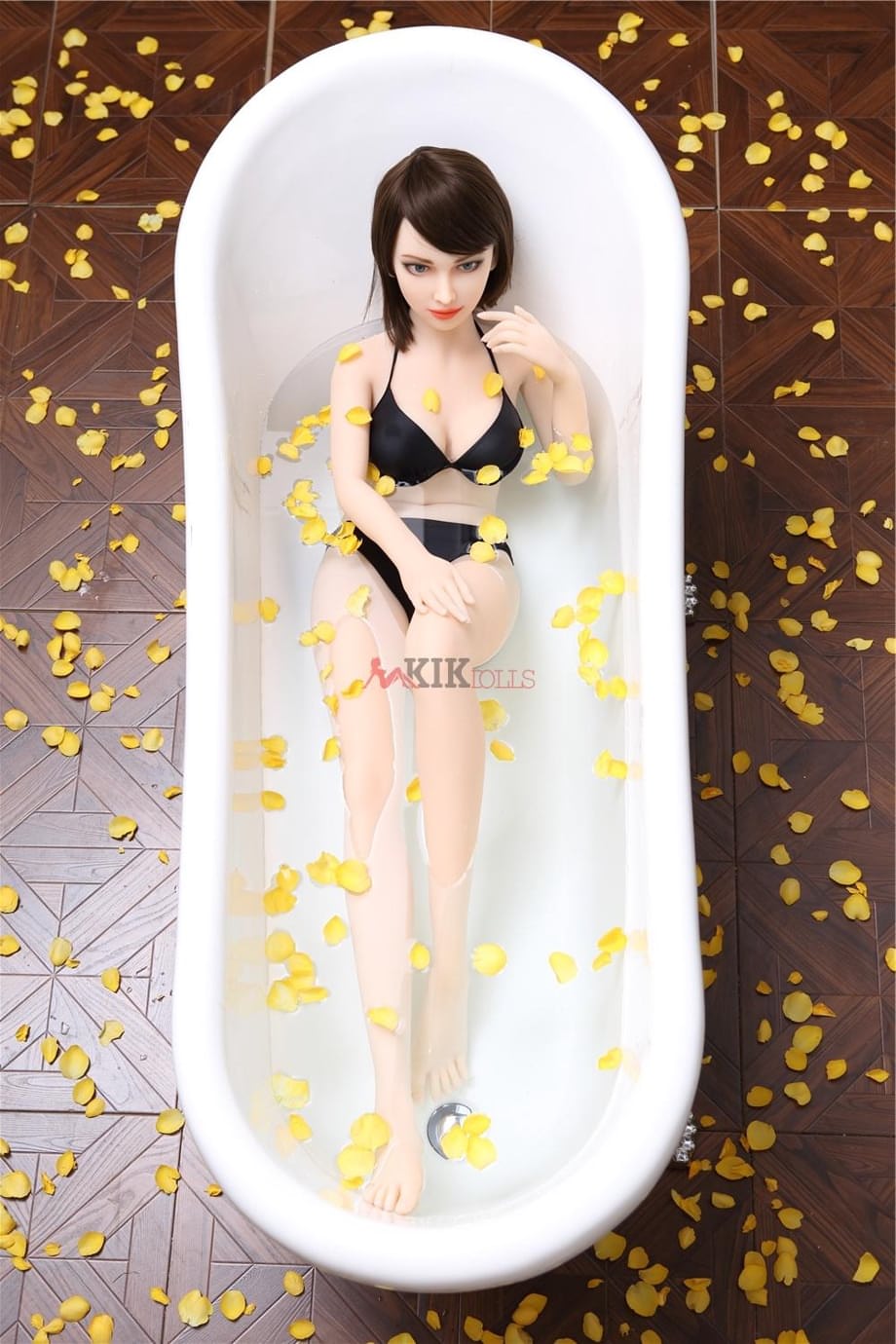 Kik, poupée sexuelle trans trempée de sueur, séduction torride en dentelle noire sultry - 19