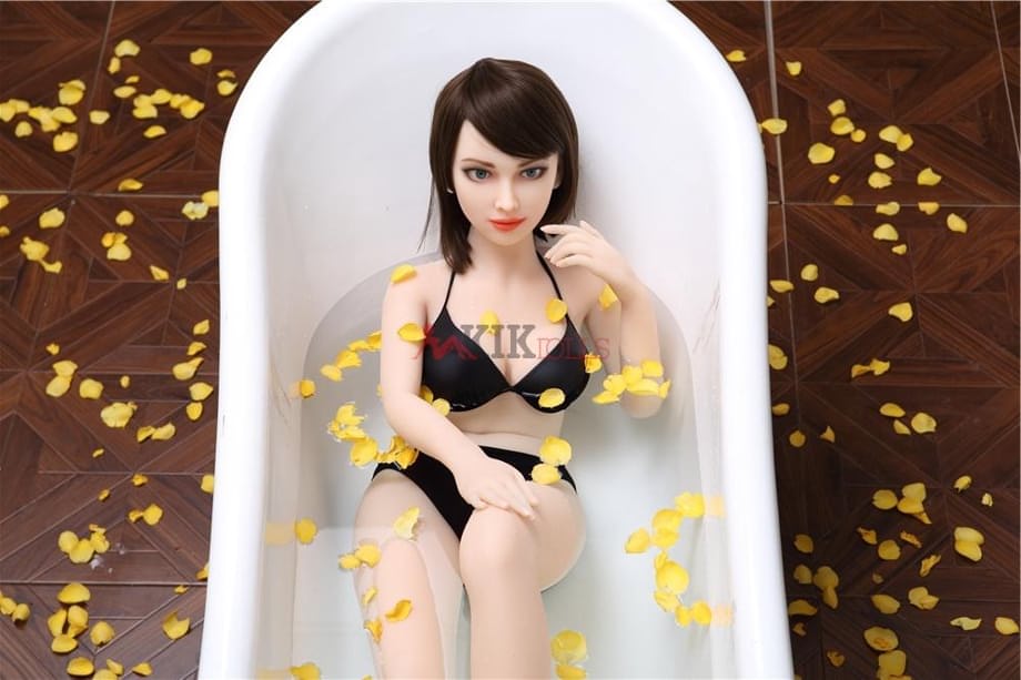 Kik, poupée sexuelle trans trempée de sueur, séduction torride en dentelle noire sultry - 20