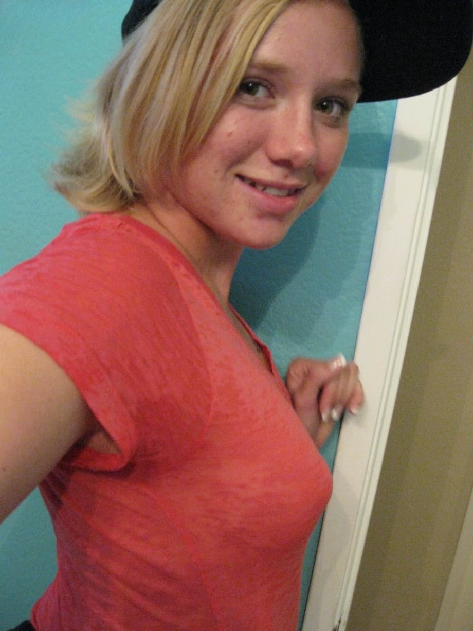 Tracy Sweet : amateurs 100% naturels exhibe un cul rebondi gainé d'une culotte sexy - 8
