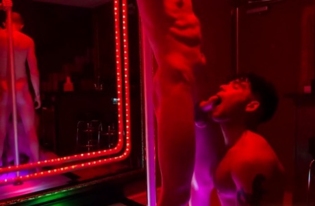 Joseph Castlian and Max Lorde savor delicious cocks before explosive gay raw fucking - 8