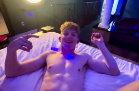 Joseph Castlian and Max Lorde savor delicious cocks before explosive gay raw fucking - 20