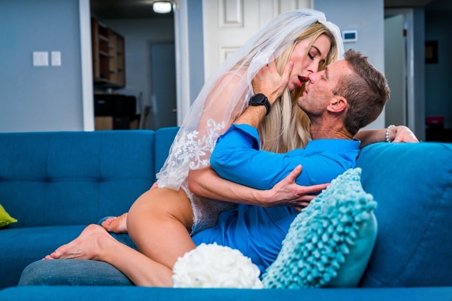 Ryan Rush domine la petite maman Aiden Ashley avec un cunnilingus mouillé avant de la pilonner en levrette - 6