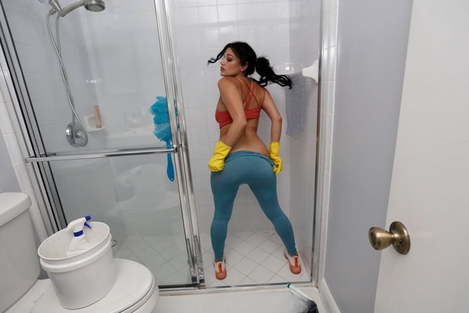Voluptuous Mona Azar proudly rides huge BBC while showing off her juicy booty - 14