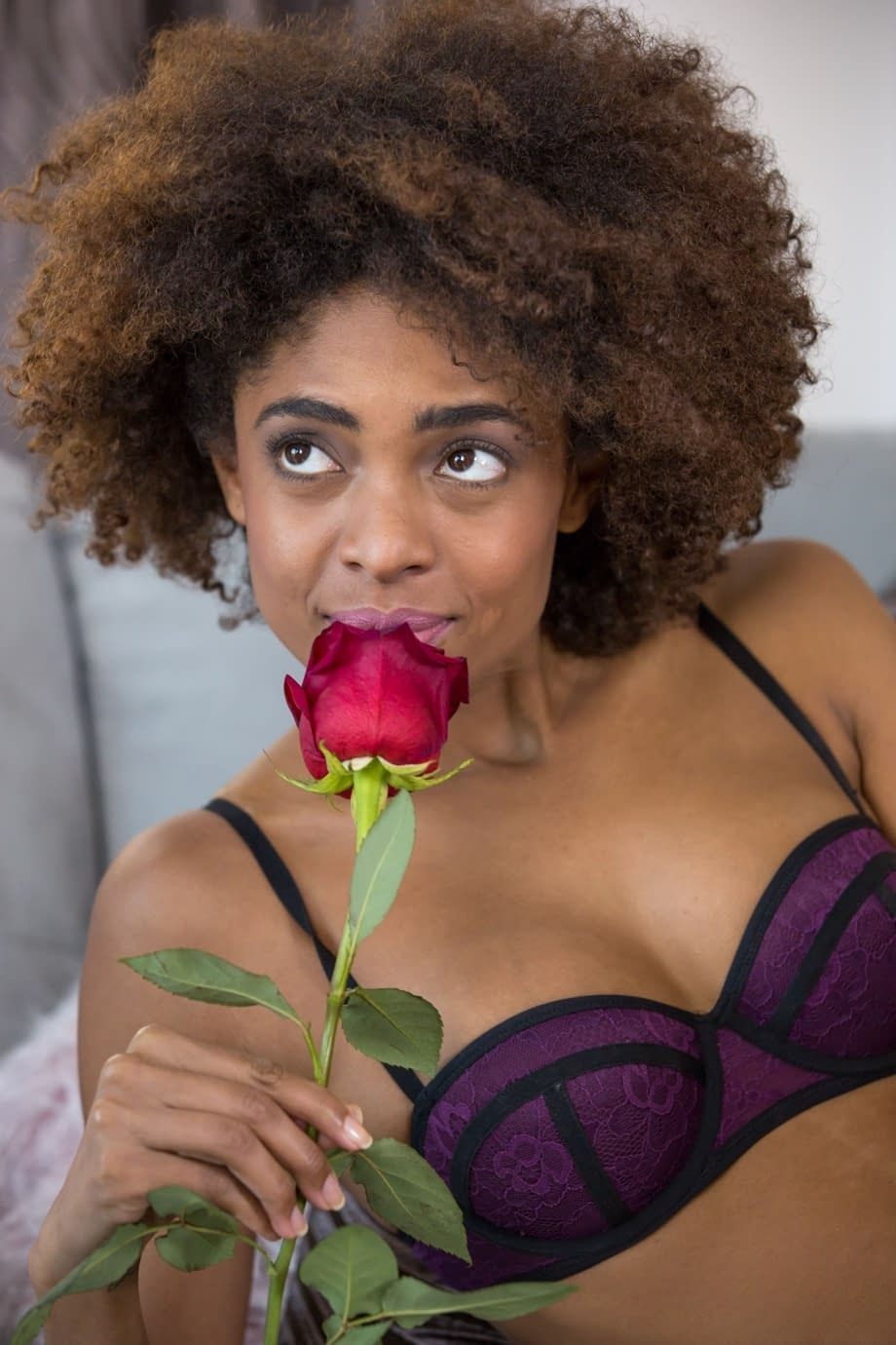 Curly beauty Luna Marks devours white cock then takes every inch passionately - 3