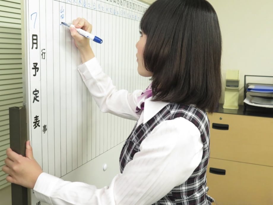 Busty Japanese office siren Shizuku Hutaba bare her luscious tits to eager coworkers - 1