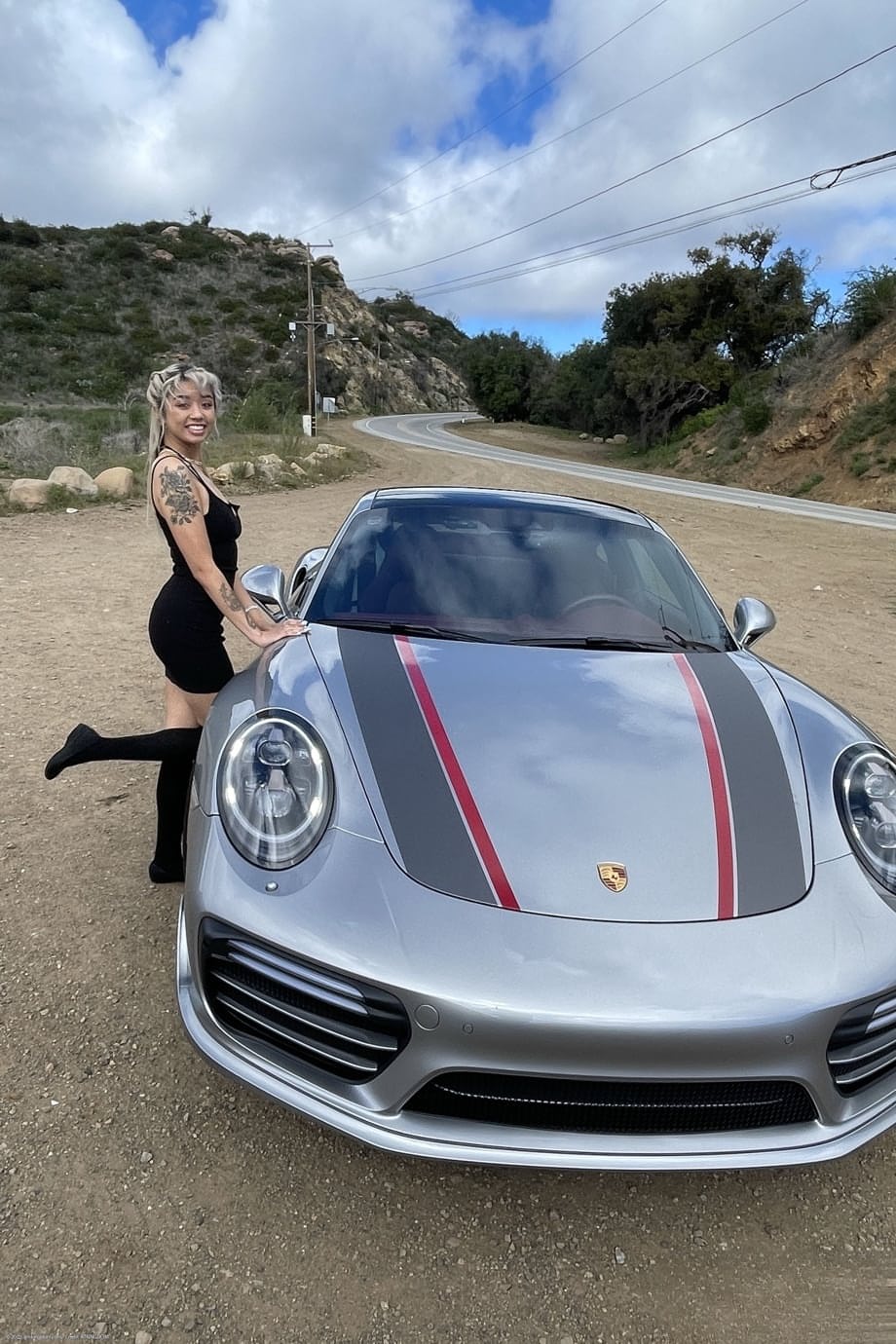 Gia DiBella che mostra le sue labbra della figa strette e bagnate così da vicino - 14