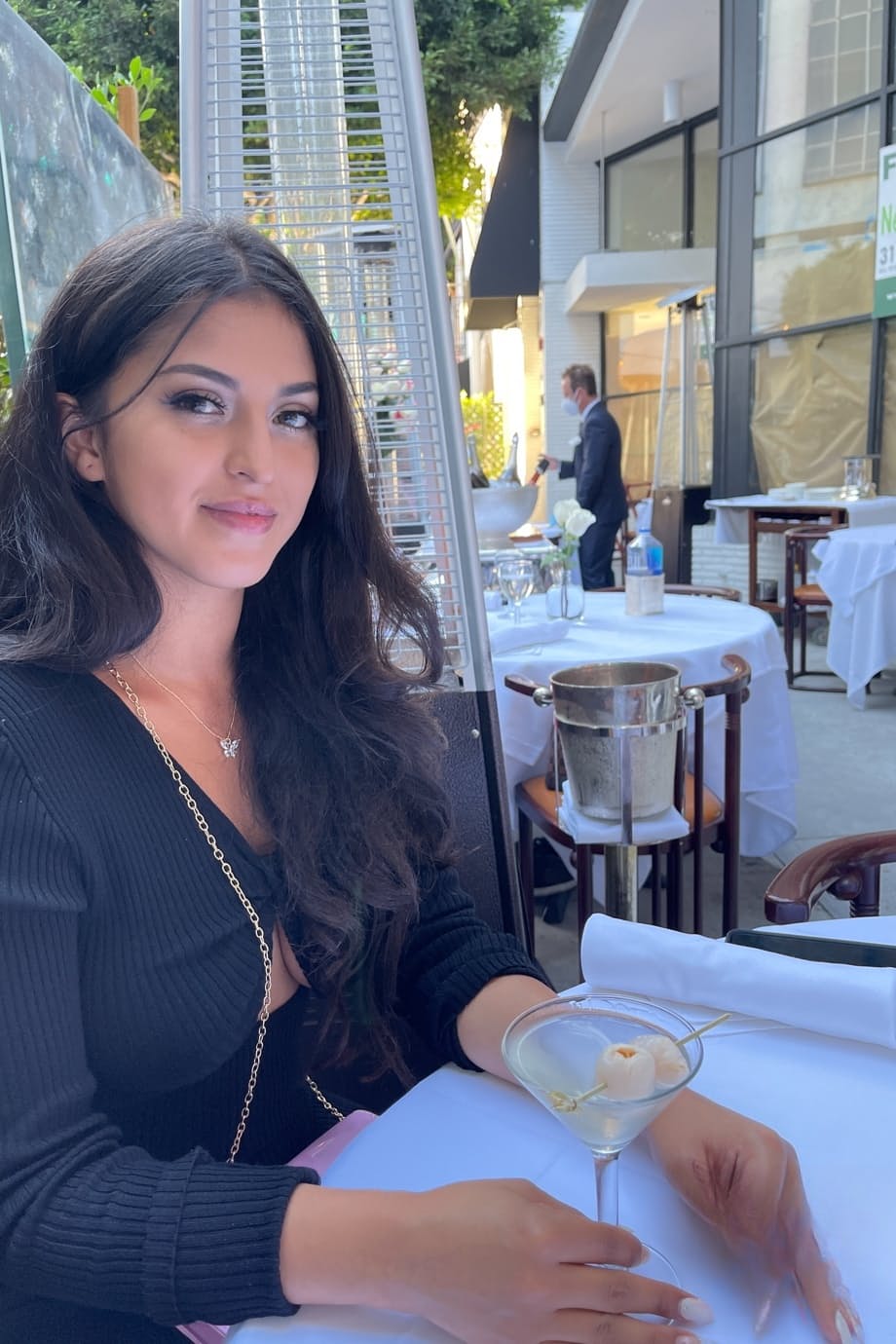 L'affascinante pornostar latina Sophia Leone esibisce tette succulente, un grosso culo e buchi dilatati - 20