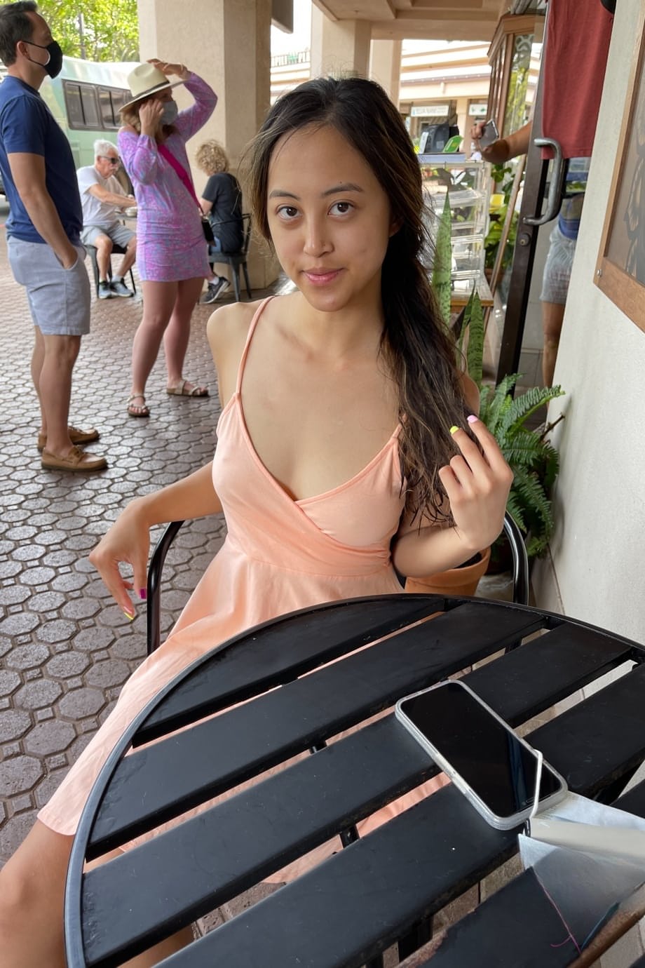 La sensuale bellezza Alexia Anders stuzzica con le sue dita dei piedi da succhiare e la sua passera gonfia e bagnata in primi piani seducenti di adorazione del piede - 9