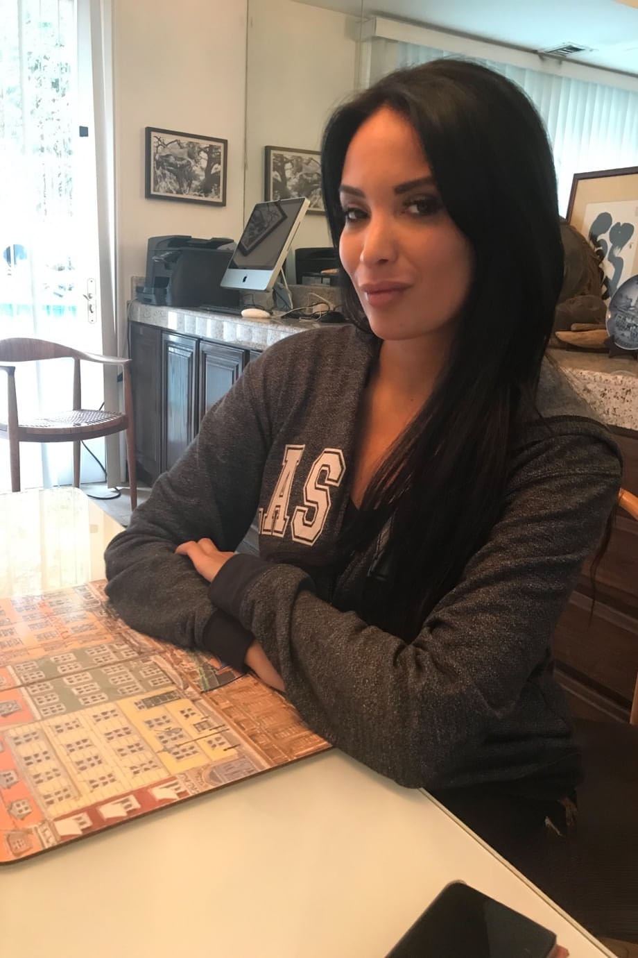 Amateur girlfriend Anissa Kate reveals her juicy bosom and delicious twat solo - 1