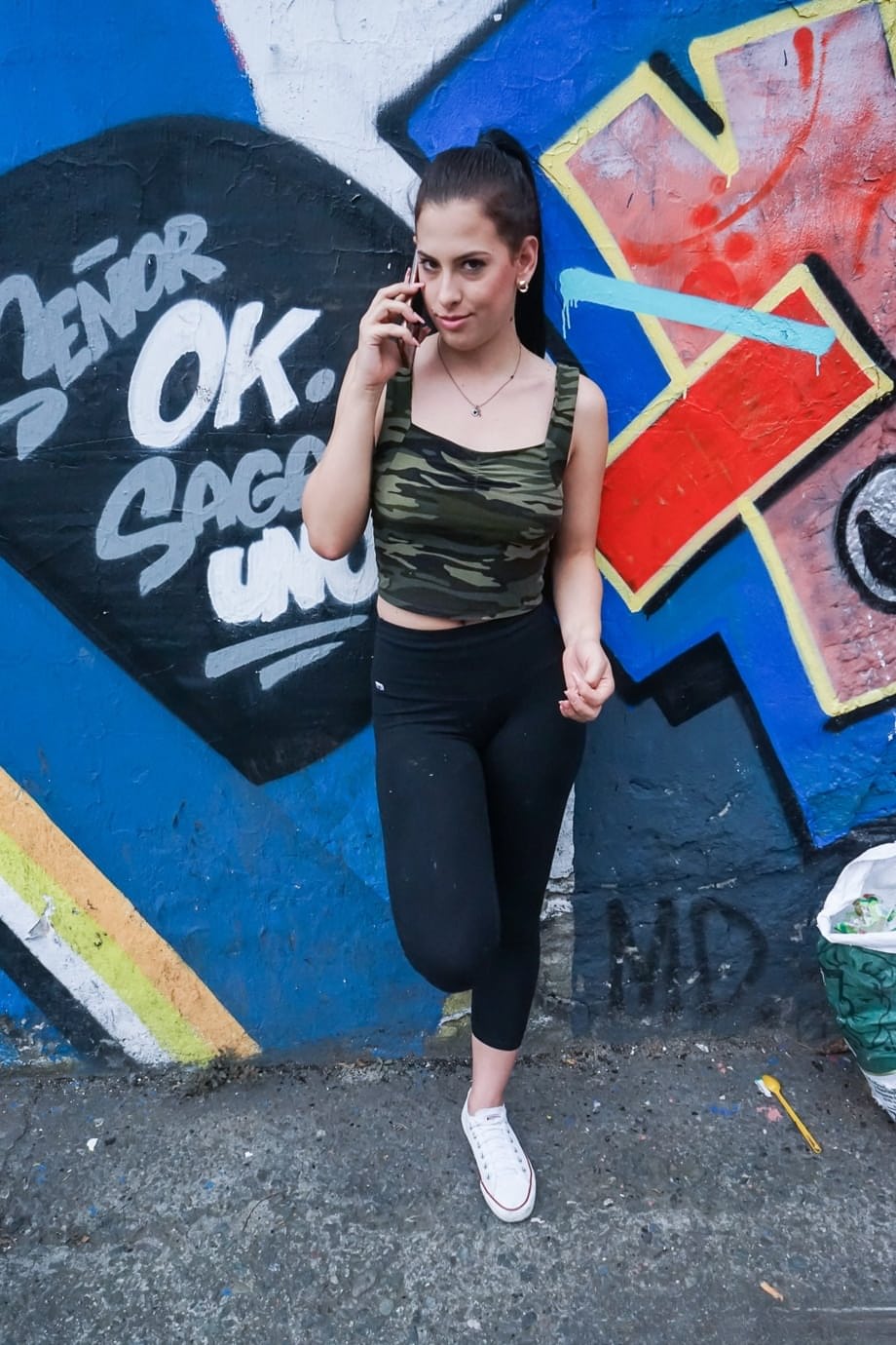 La sensuale Alicia Trece viene scopata forte dal suo fotografo eccitato finché lui non spara lo sperma in fondo alla sua bocca affamata - 1