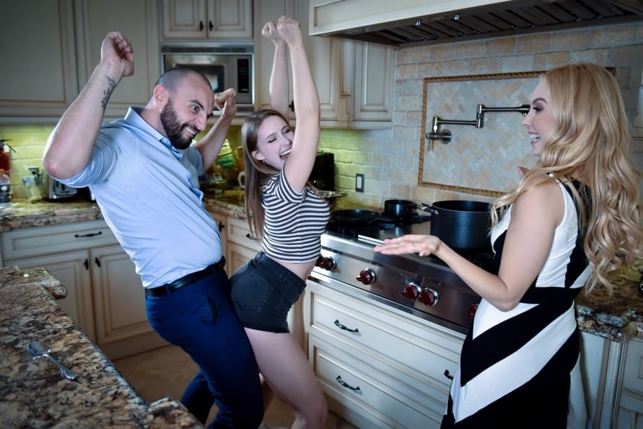 Dakota Quinn and teen baddies pounded hard in explicit compilation - 3