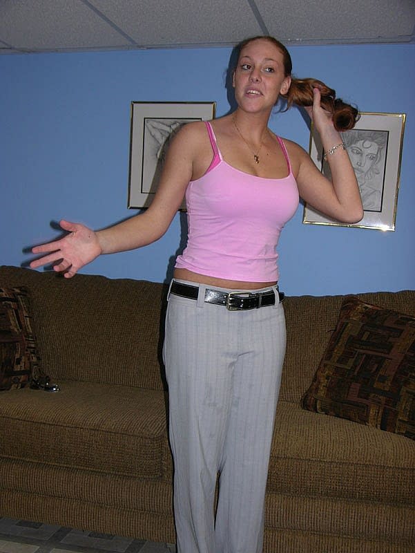 Mariah flaunts her gorgeous tits and naked body temptingly - 9