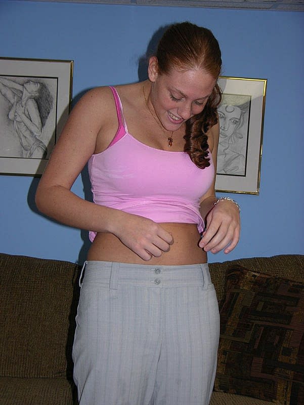 Mariah flaunts her gorgeous tits and naked body temptingly - 10