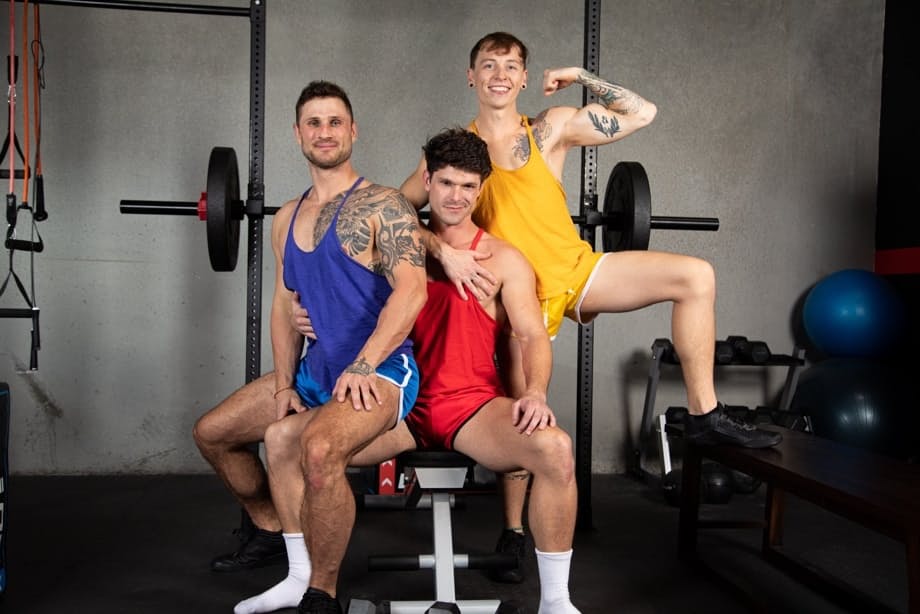 Devin Franco enjoys a sweaty gym threesome with hungry muscle studs - 4