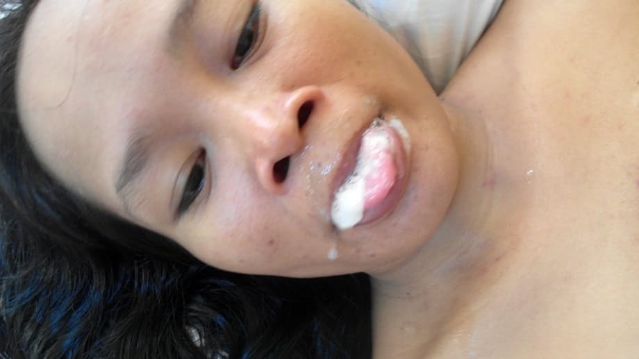 Vee ingolla densissimo sperma dopo aver trapanato in POV la biondina asiatica perversa - 6