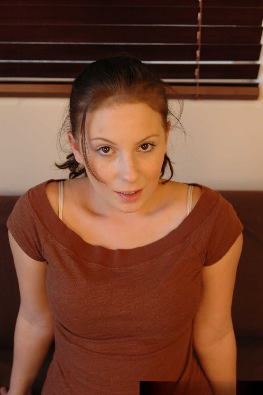 Christie Lee dans Anal Sluts 8: Brunette Coquine et Dévergondée au Cul - 1