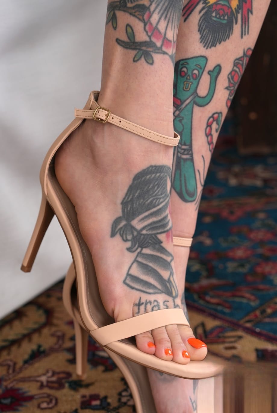 Seductive tattooed beauty Rocky Emerson delivers an explicit striptease teasing her perfect body - 11