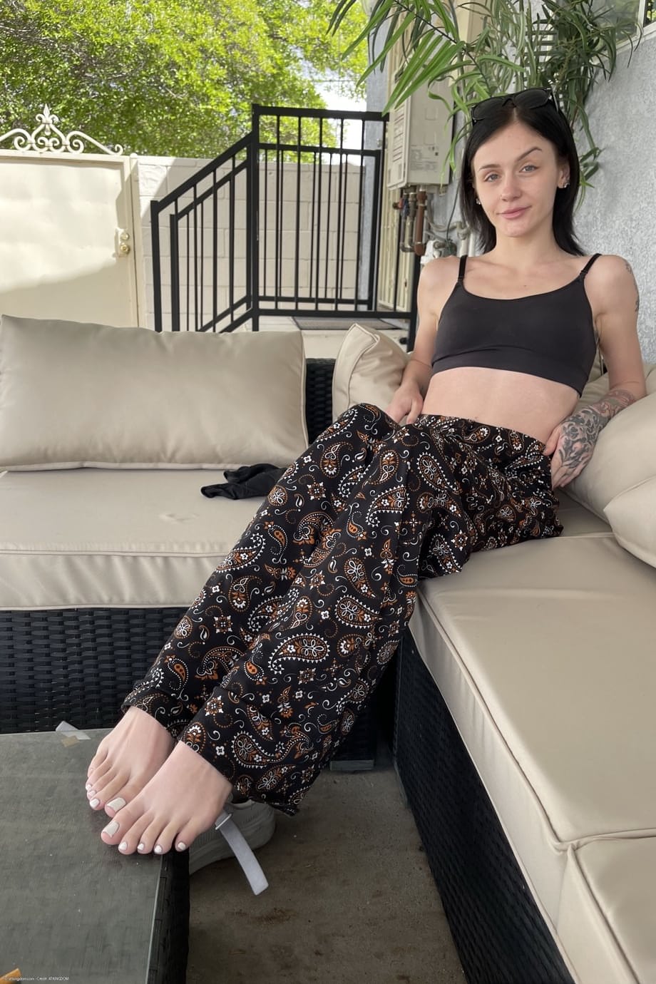 Rosalyn Sphinx flaunts her shaved holes and petite feet in a close-up tease - 4