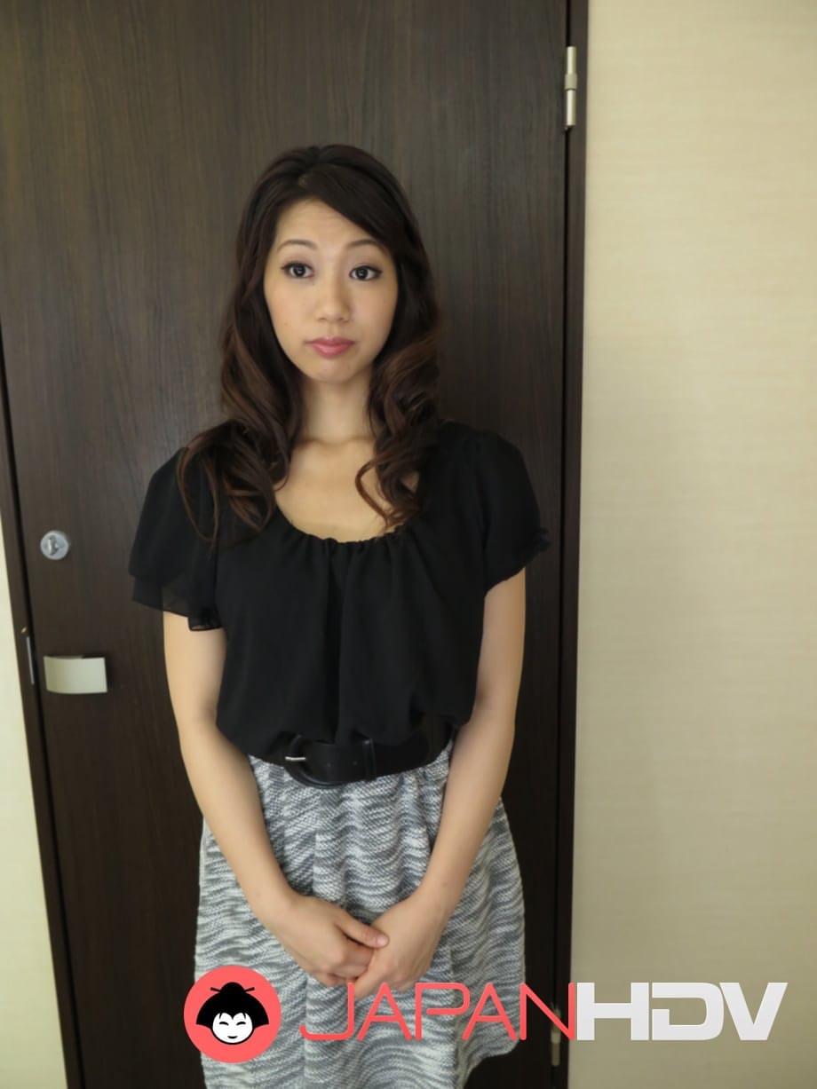 Himari Seto strips shyly then rides throbbing cock raw - 2