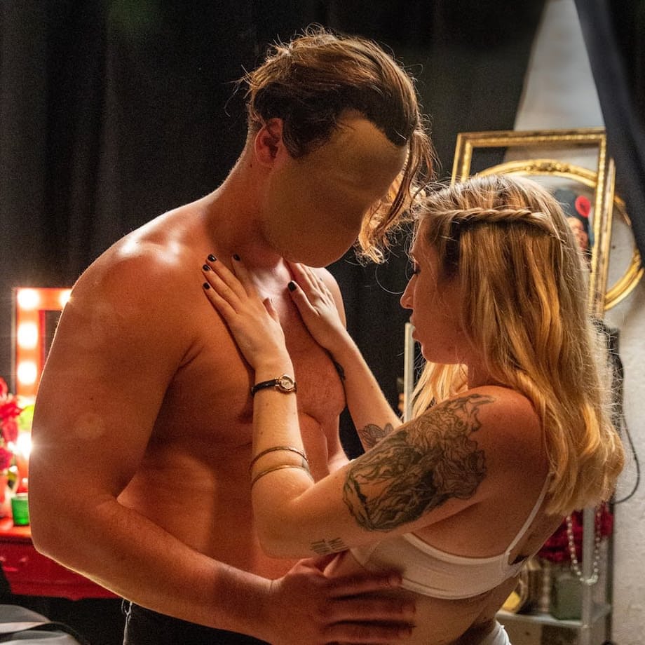 Sylvan fa un sesso erotico esplicito con Jane Jones in un lussuoso hotel - 9
