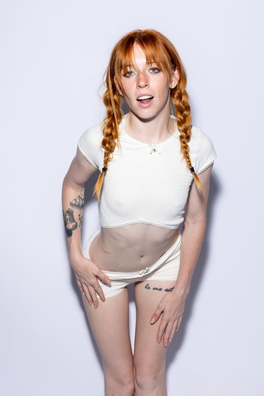 Ginger pigtails slut Madi Collins spreads wide teasing with her throbbing vibrator - 3