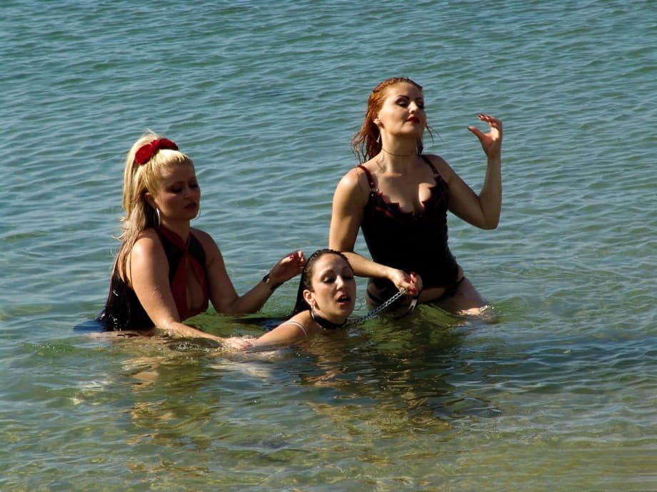 Jewel Marceau gets humiliated by lezdoms Gemini & Nicolette on the beach