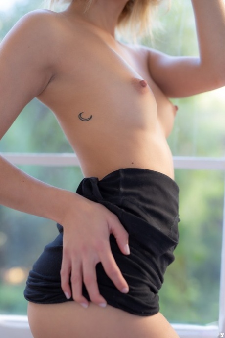 Tiny-breasted babe Toni Maria unveils pierced nipples, seductive tattoo, and perfectly sculpted slim curves. - 19