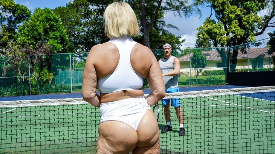 Mellanie Monroe's thick booty seduces hard cock in intense MILF tennis affair - 8