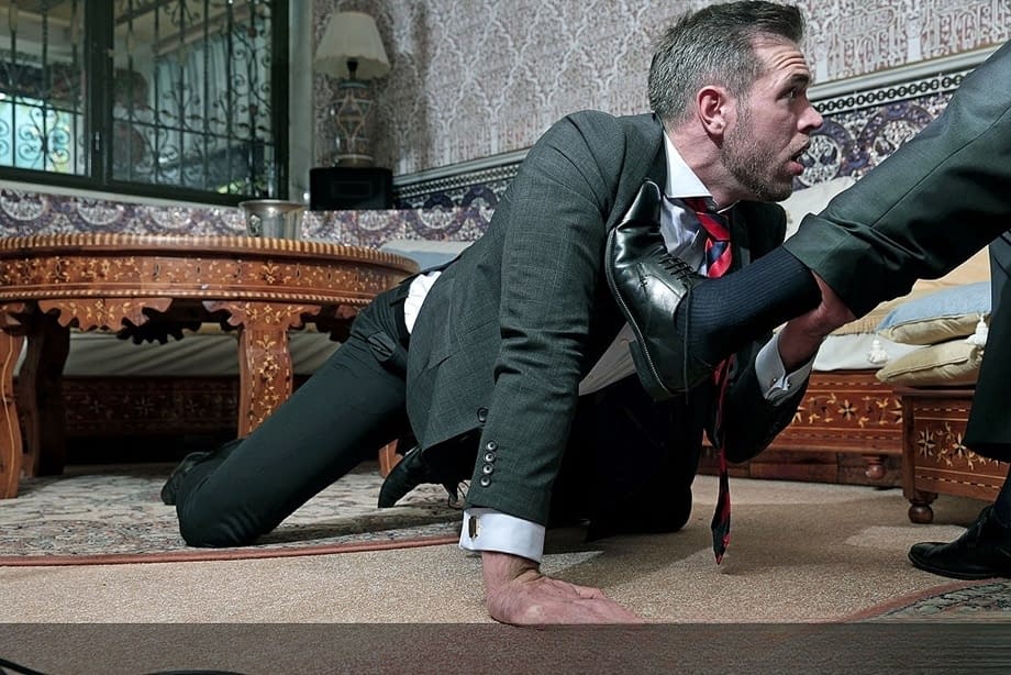 El atractivo Alex Mecum vuelve loco a Gabriel Lunna en una explosiva escena en estilo perrito - 11
