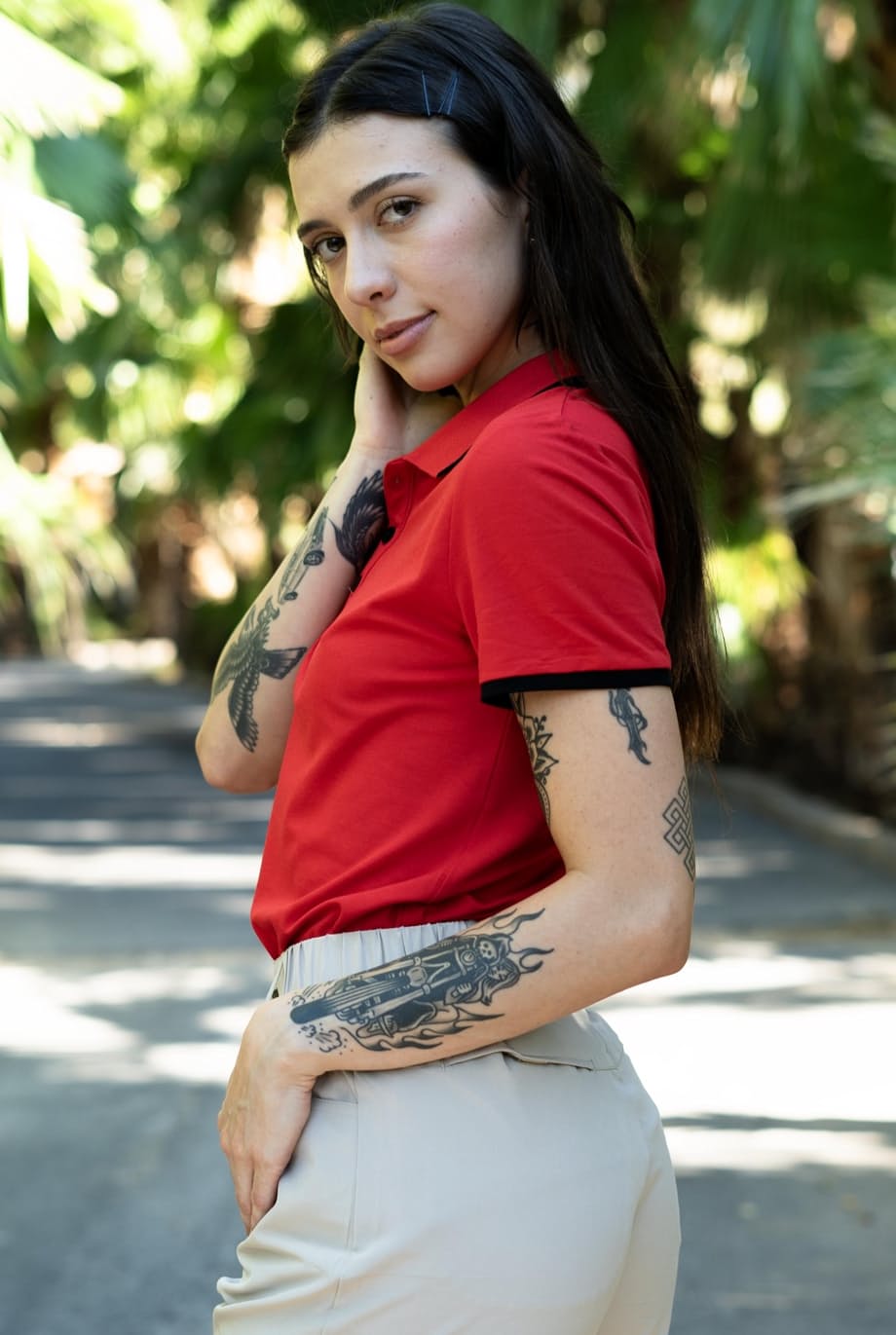 Nova Flame si unisce a un torbido threesome con strap-on in un esplicito e hardcore roleplay con Liv Revamped - 20
