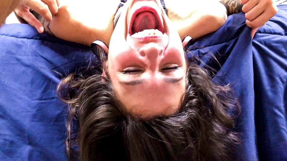 Slutty model Luna Lovely ravaged hard by nasty old man Dan Ferrari who explodes on her face - 16