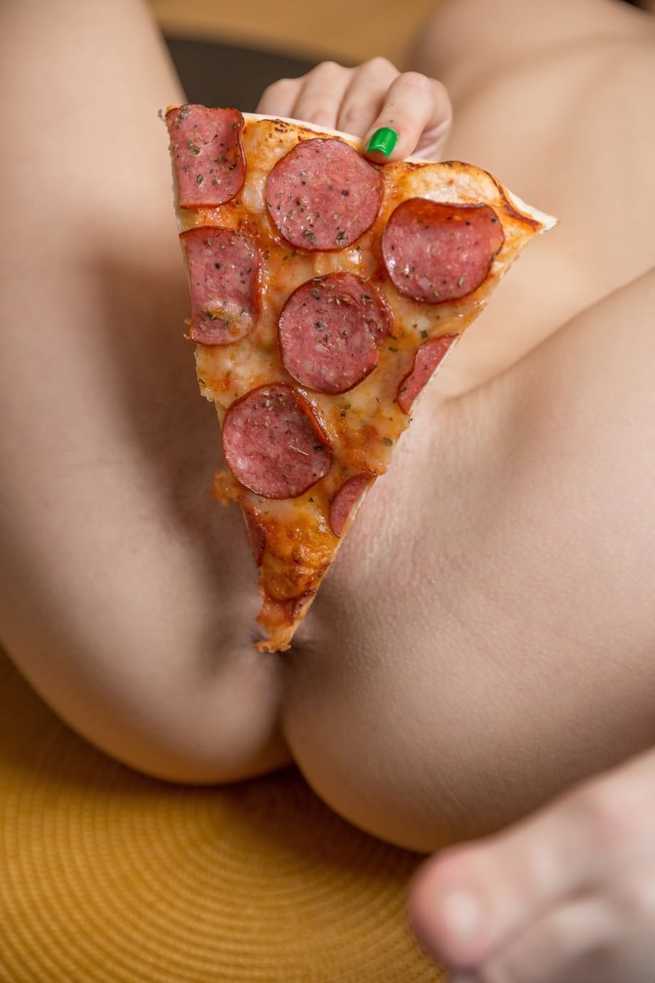 Usha the European babe teases with her huge ass while eating pizza topless - 14