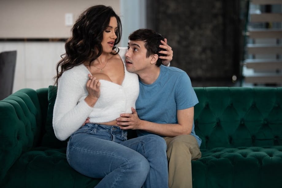 Le tette succulente di Penny Barber inzuppate di sperma denso dopo un intenso sesso hardcore - 5