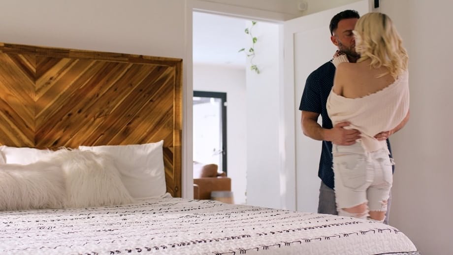 Kenna James delivers intense hardcore pounding action on bed - 5