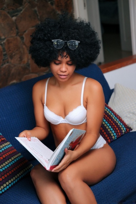 Curly-haired Selva Lapiedra teases and peels off every inch of clothing in sultry slow-mo - 2
