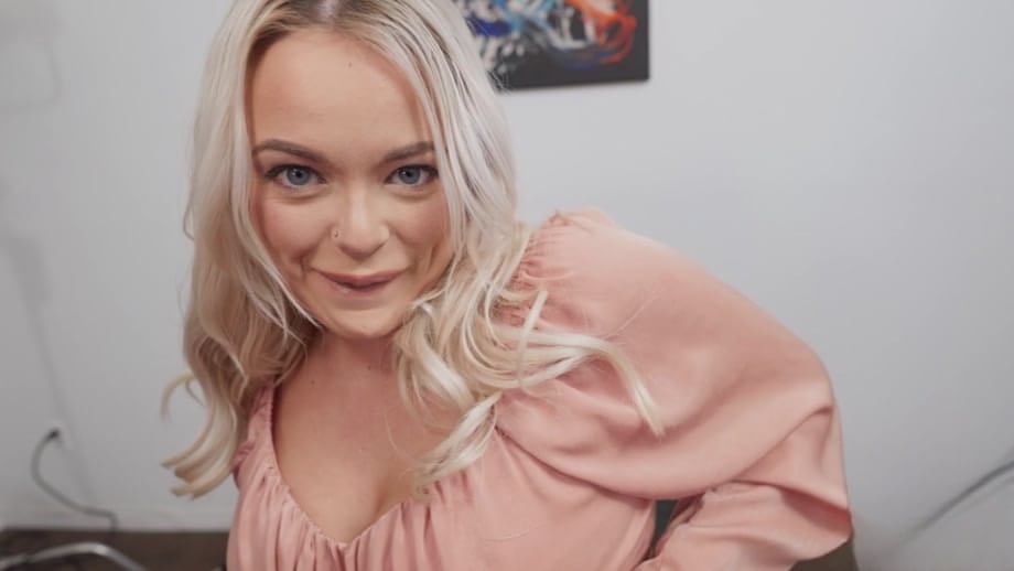 Alexis Kay abre su grueso culo para un fogoso paseo POV con la suave y estrecha calidez. - 6