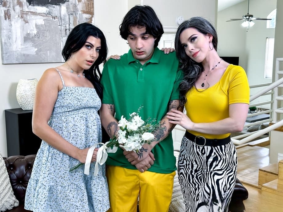 Nicole Emma Vaunt et Gal Ritchie dominent une vierge nerveuse dans une action trio brute - 16