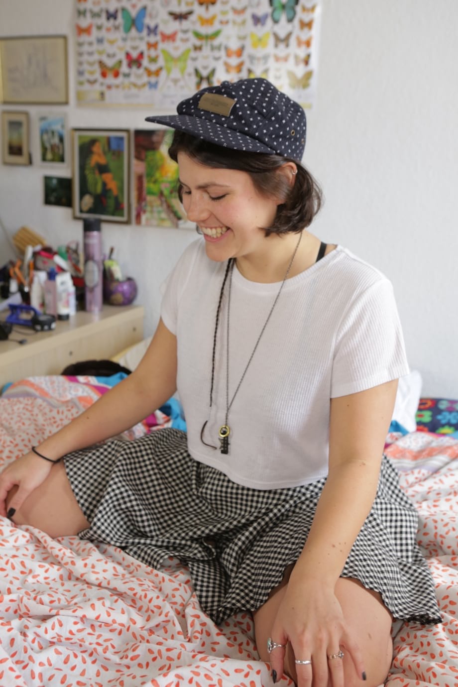 Beatrix shows her plump curves naked on soft sheets then teases in streetwear around Berlin - 11