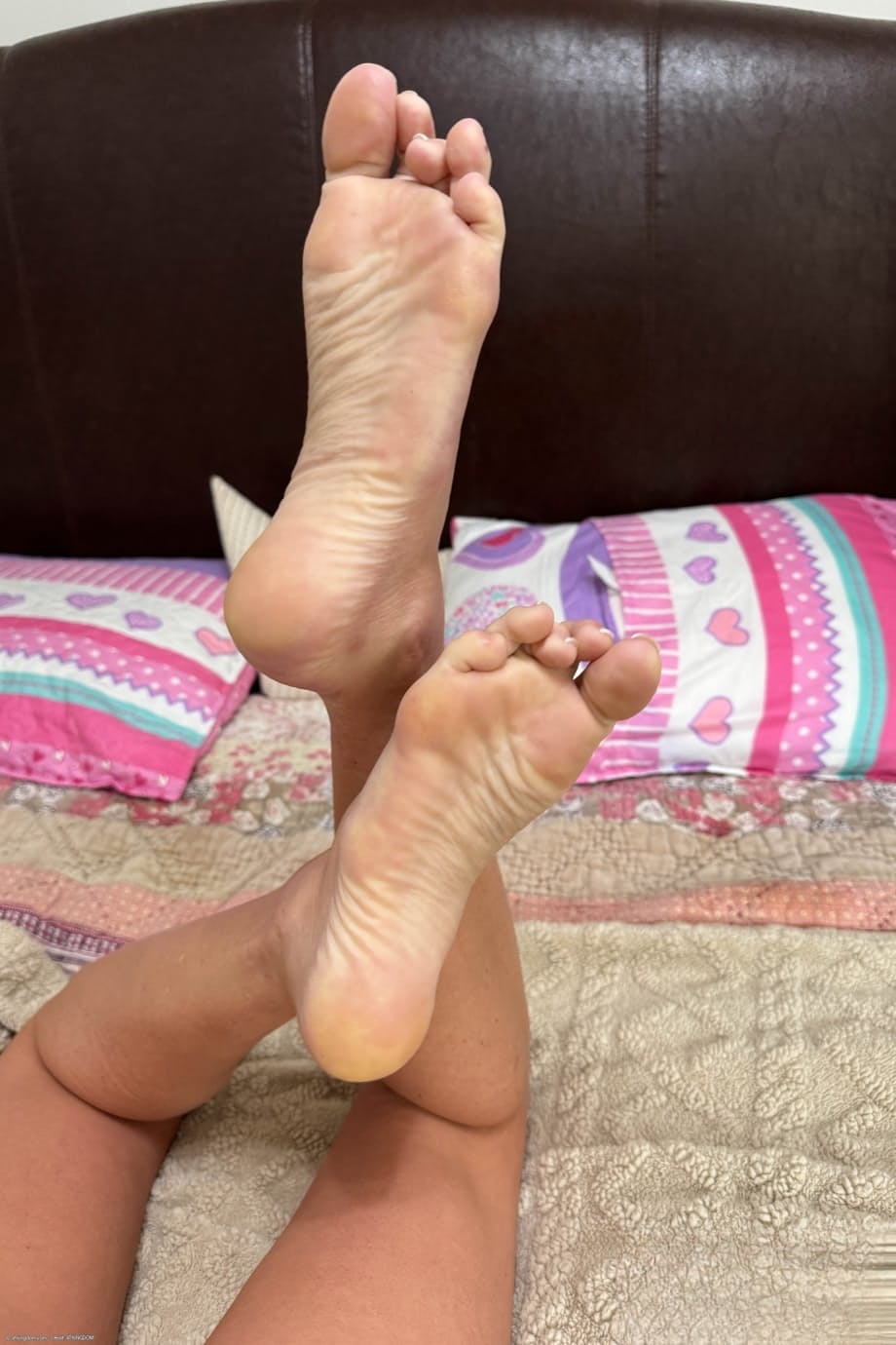 Irresistible Blonde Addison Vodka Naked Heels Dropped Passionately Teasing Her Creamy Pussy - 10