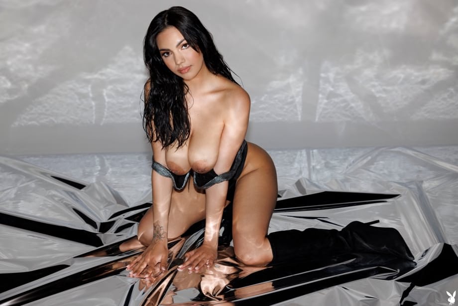 Weronika Wabia in un compendio infuocato di pelle nuda sensuale e provocante - 17