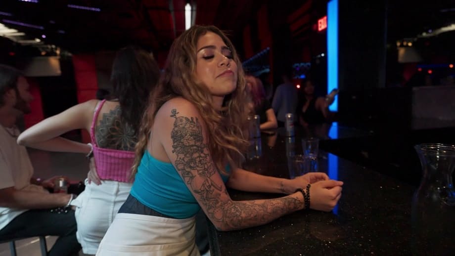 Raeley Love struts the stripper pole before getting relentlessly fucked on stage - 4