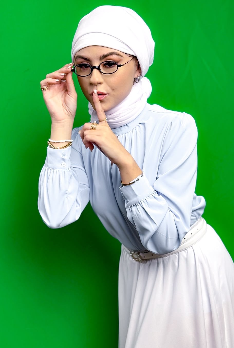 Arab schoolteacher Ruby Moon gets gangbanged while teaching a night class