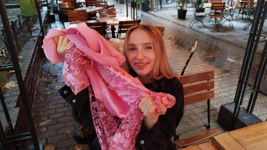 El diminuto cuerpo de Charlie Hunter anhela la lengua y la polla de su padrastro en acciones pervertidas - 4